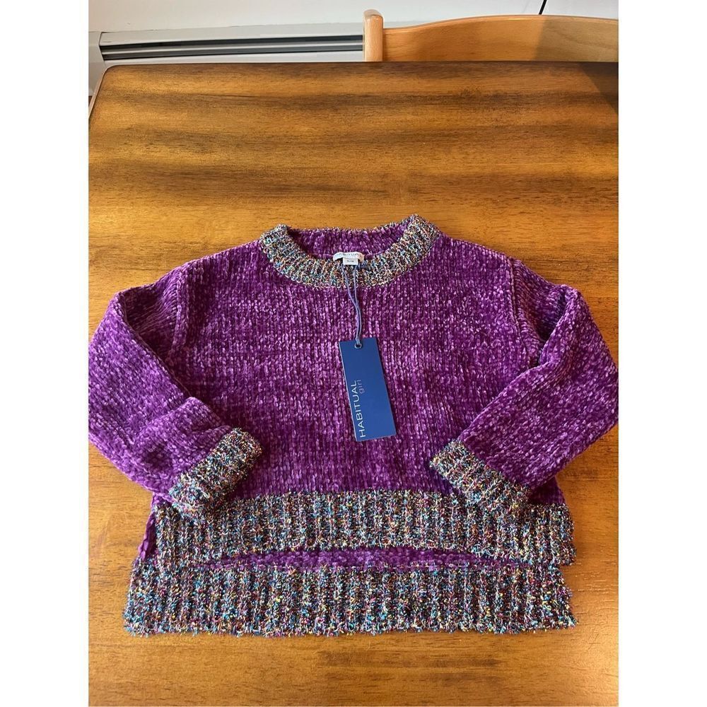 Habitual NWT girls sweatshirt size 5-6 yrs old